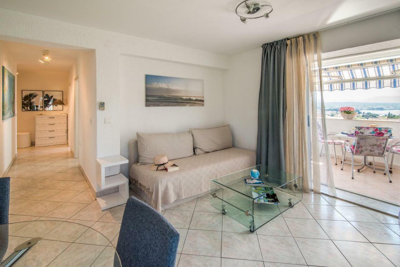 Apartment Luna Malinska Ngoại thất bức ảnh