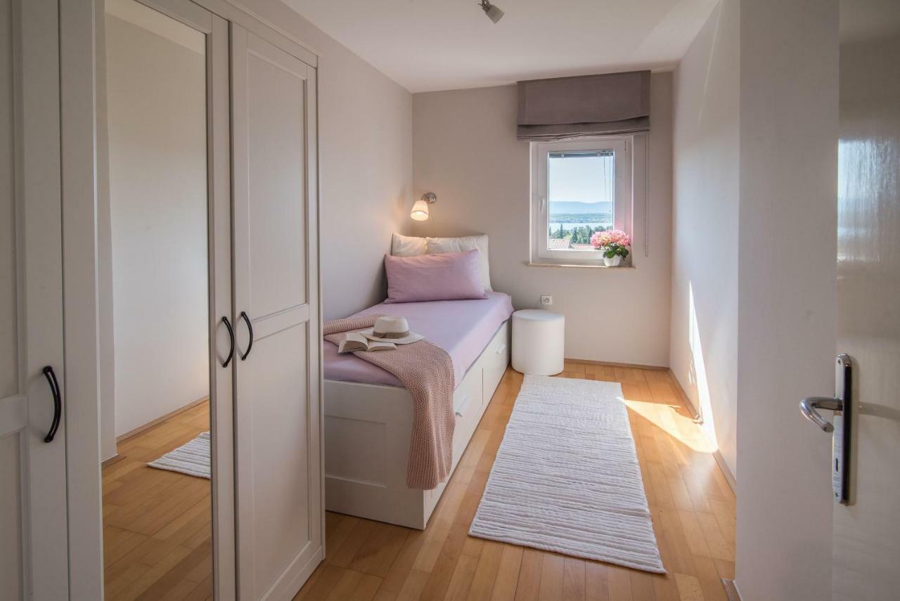 Apartment Luna Malinska Ngoại thất bức ảnh